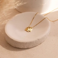 Colgante de 26 letras del alfabeto inglés, accesorios de joyería DIY, cuadrado, chapado en oro de 18 quilates, collar de acero inoxidable