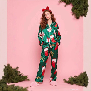 Pyjamas décontractés pour femmes, style nouveau, imprimés <span class=keywords><strong>de</strong></span> Noël, manches longues et pantalon long, vente en gros - Product Image 1