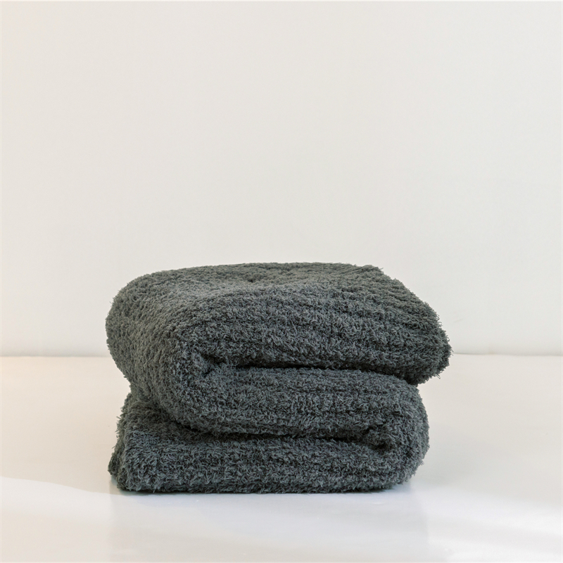 gris foncé