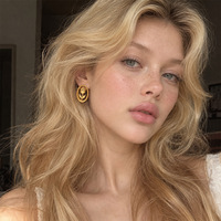 Anting Zirkon Baja Tahan Karat Terlaris Tahan Lama Warna Tidak Luntur Lapis Emas 18K Bentuk Oval Bunga Untuk Pesta Ulang Tahun