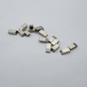ใบเลื่อยวงเดือนแบบซินเทอร์ทิป OEM รุ่น YG6/YG8 สำหรับเลื่อยวงเดือน TCT รุ่น JZ4125 พร้อมเม็ดมีดสำหรับงานไม้ - Product Image 5