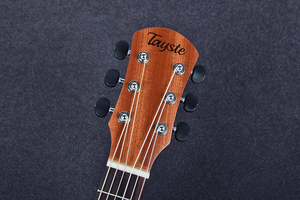 Kit <span class=keywords><strong>de</strong></span> guitarlele Sapele eléctrico <span class=keywords><strong>de</strong></span> cuerda <span class=keywords><strong>de</strong></span> nailon <span class=keywords><strong>de</strong></span> 30 pulgadas y 6 cuerdas pastillas integradas con bolsa acolchada, juego <span class=keywords><strong>de</strong></span> cuerdas, sintonizador, cinturón - Product Image 2