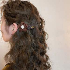 Pinza de Pelo Coreana con Flor Tejida, Etiqueta Dorada, Metal, 6cm, Pinza Lateral para Mujer, Accesorios para el Cabello - Product Image 6