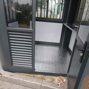 Poste de Garde en Acier Étanche pour Extérieur – Station de Sécurité pour Entrée/Sortie de Parking - Product Image 1