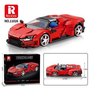 Blocs de construction de modèle de supercar rouge de la série technique, voiture de course de style MOC SP3 avec portes à ciseaux, compatible avec les grandes marques - Product Image 1