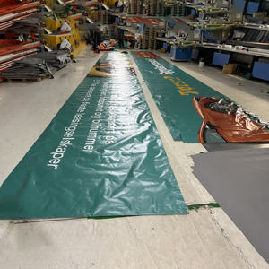 맞춤형 산업용 타포린 PVC 커튼 방수 인쇄 주차 공간 광고 세차 상점 장난감 매트리스 사용을위한 일반 스타일 - Product Image 5