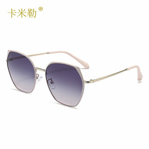 Gafas de sol Cardmioli polarizadas con montura verde 538 para mujer, para conducir en vacaciones - Product Image 5