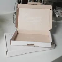 Kardus Lipat Kotak Surat Bergelombang Kotak Pengiriman Kustom Kemasan Kotak Karton
