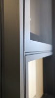 Ventanas Abatibles Hacia Afuera de Aleación de Aluminio Resistentes a la Lluvia con Puertas Mosquiteras Abatibles Hacia Adentro, Ideales para Dormitorios de Villas