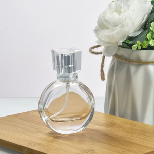 Botella de <span class=keywords><strong>Perfume</strong></span> Cuadrada de Vidrio Transparente de 25 ml al por Mayor con Caja, Recargable con Tapa y Logotipo Personalizado, Estilo Moderno de Lujo - Product Image 3