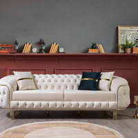 Nuevo Diseño de Sofá Chesterfield de Cuero Convertible para Sala de Estar, Estructura de Acero Inoxidable Dorado, Sofá de Terciopelo de Lujo de Tres Plazas para Hotel