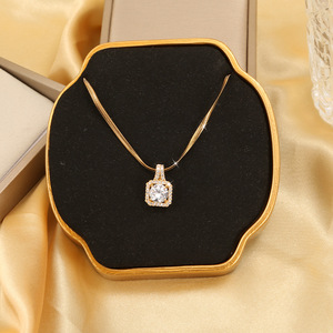 Collar de circonita cuadrada con baño de <span class=keywords><strong>oro</strong></span> de 18 quilates para mujer, estilo INS, <span class=keywords><strong>cadena</strong></span> de clavícula moderna con micro pavé, joyería para regalo de cumpleaños - Product Image 3