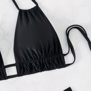 OUTPACE Bikini Negro 2024 para Mujer en Venta, Traje de Baño de Elastano Tejido con Diseño de Hilo Dental Negro para Mujer - Product Image 2