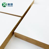 Panneau de fibres mdf à revêtement mélamine blanc de 18mm pour meubles