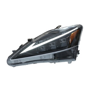 ชุดไฟหน้าสำหรับ IS250/IS300 ปี 06-12 แบบ 12V  ดัดแปลงเป็นไฟ LED สามดวง พร้อมไฟวิ่งกลางวันแบบไหล และเลนส์ไฟเลี้ยวแบบสามดวง - Product Image 2