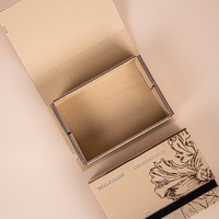 Boîte de rangement pour bijoux haut de gamme, design exquis avec lamination mate et estampage or, pour montre, boucles d'oreilles, bracelet, bague, emballage