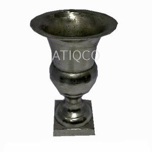 Florero de níquel de aluminio de estilo industrial para decoración de jardín Diseño de jarrón de piso - Product Image 5