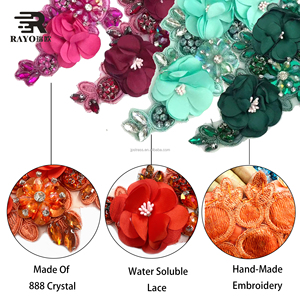 Appliques florales à coudre pour robe, patchs brodés faits main en strass, tissu à sequins, perles, pour sacs et corsages - Product Image 3