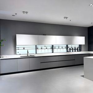 Design d'intérieur, design de maison, design modulaire en forme de L, armoires de cuisine modernes en <span class=keywords><strong>peinture</strong></span> noire mate luxueuse, armoires en bois massif - Product Image 2