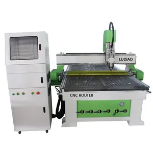 1325 CNC router cnc engraving machine with press roller for acrylic stable cutting and drilling
