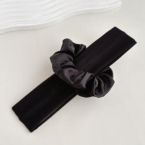 Bandeau de yoga et de fitness décontracté haut de gamme avec logo personnalisable et ensemble d'élastiques à <span class=keywords><strong>cheveux</strong></span> de couleur unie, adapté aux hommes et aux femmes pour un usage quotidien - Product Image 5