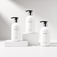 Grande bouteille de shampoing blanche en HDPE de 500 ml (17 oz) avec pompe à lotion noire, écologique, rechargeable, vide, distributeur de gel douche en plastique