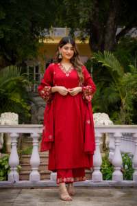 Women's Embroidered Quick Dry Kurta Pant Set Traditional Indian Pakistani Casual Wear Regular Fit Regular-Length Chanderi Party - Product Image 2