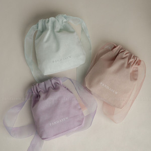 PandaSew Sac en coton léger et durable avec logo personnalisé, pochette de rangement anti-poussière en coton à cordon de serrage avec garniture en organza, tendance - Product Image 3