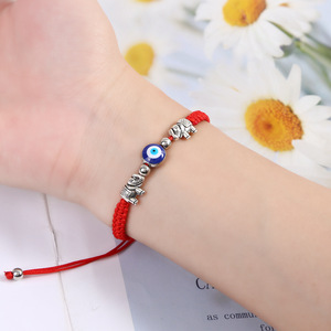 Pulseira Feminina Ajustável de Corda Vermelha Trançada com Olho Grego Azul e Olho Grego Vermelho, Estilo Europeu e Americano, Sucesso de Vendas Transfronteiriço - Product Image 4