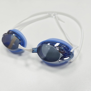 <span class=keywords><strong>Gafas</strong></span> <span class=keywords><strong>de</strong></span> <span class=keywords><strong>Natación</strong></span> Antivaho <span class=keywords><strong>de</strong></span> Alta Calidad para Adultos, Visión Amplia, <span class=keywords><strong>Polarizadas</strong></span>, <span class=keywords><strong>de</strong></span> Silicona, Disponibles en Blanco y Rosa, Lentes Grandes, Empaque Grande - Product Image 1