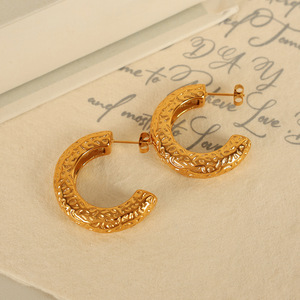 C Shaped Gold Earrings Hammered Texture <b>Titanium</b> Steel Stud Earrings For Women Party Fashion Jewelry - Product Image 2