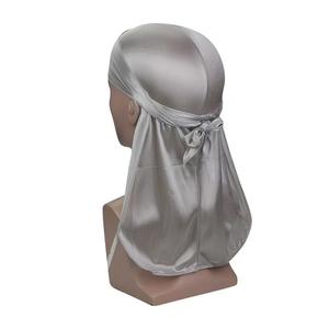 Vente en gros <span class=keywords><strong>Livraison</strong></span> <span class=keywords><strong>rapide</strong></span> Foulard Bonnet Chapeau de pirate Bonnets de chimiothérapie <span class=keywords><strong>Durag</strong></span> Chapeau Turban pour femmes musulmanes <span class=keywords><strong>Durag</strong></span> uni en soie pour hommes - Product Image 5