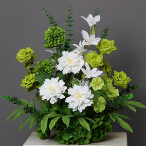 Arreglo de Flores Artificiales, Flores de Seda y Plástico Mixtas, Eucalipto, Centro de Mesa para Bodas, Decoración del Hogar - Product Image 1