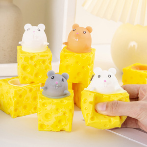 Juguetes de descompresión creativos con diseño de ratón de queso explosivo y vaso de ardilla para apretar, venta al por mayor - Product Image 5