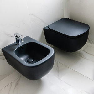 WC con sedile quadrato e bidet integrato, sanitari europei moderni in ceramica con scarico a tornado, per bagno. - Product Image 3
