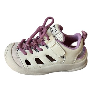 Nouvelles sandales de sport fermées pour enfants, style coréen, été 2025 – Chaussures décontractées à semelle souple avec fermeture Velcro pour bébés garçons et filles - Product Image 1