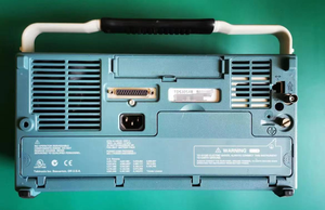 ออสซิลโลสโคปดิจิตอล Tektronix TDS3044B ประสิทธิภาพสูง 400MHz 4 ช่องสัญญาณ แบนด์วิดท์ 5GS อัตราการสุ่มตัวอย่าง 100 MSa/s ความละเอียด 16 บิต - Product Image 3