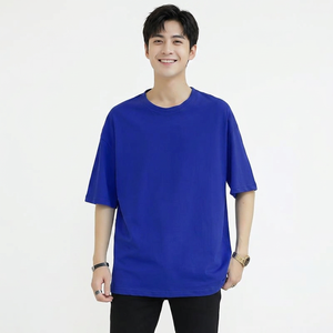 Camiseta de Hombre de Verano con Logotipo Personalizado OEM, Bordado, Corte Regular, Versión Coreana, Manga Corta, Color Sólido, Cuello Redondo, Transpirable, 200g - Product Image 1