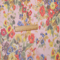 Vente en gros de tissu en soie naturelle froissée GGT à motifs floraux incroyables pour robe d'été pour femmes