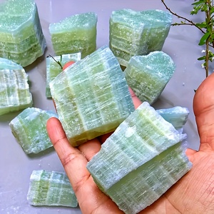 Vente en gros de pierres brutes naturelles de calcite bleue verte des Caraïbes, échantillons minéraux de calcite Seafoam en vrac pour la lithothérapie - Product Image 1