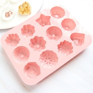Molde de silicona de 12 cavidades para repostería: pastel, jabón, gelatina, flor, pudín, postre, caramelo, chocolate. - Product Image 3