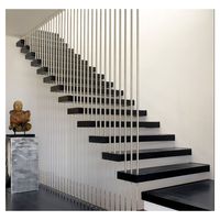 Rampe d'escalier en bois massif avec éclairage intégré, fabrication directe d'usine, deuxième étage, garde-corps en câble, monopoutre, marches en bois massif, éclairage d'escalier intérieur