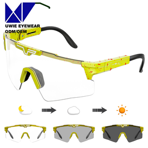 Gafas de Ciclismo Deportivas sin Montura con Lentes Fotocromáticas Polarizadas UV400 TR90, Talla 70-39-110, Personalizadas OEM, para Adultos Unisex, de Fábrica - Product Image 1