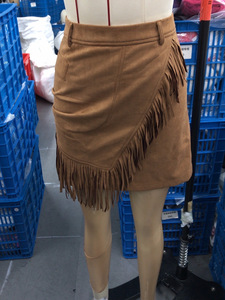 Nuova Minigonna Casual da Donna in Stile Retrò Occidentale, Asimmetrica con Frange, Aderente sui Fianchi, per <span class=keywords><strong>il</strong></span> Mercato Europeo e Americano - Product Image 3