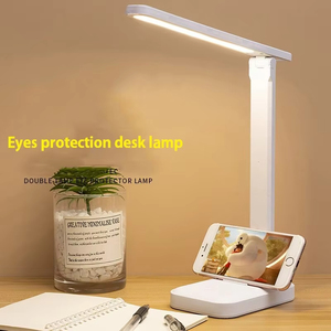 Lámpara de Escritorio Plegable Blanca al por Mayor con Interruptor Táctil LED y Brillo Ajustable para Decoración Navideña - Product Image 3