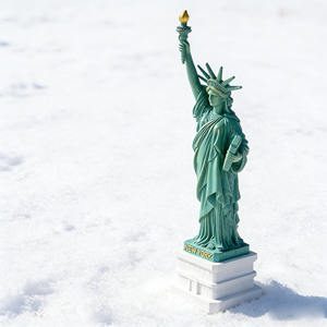 Statuette en résine <span class=keywords><strong>de</strong></span> la Statue <span class=keywords><strong>de</strong></span> la Liberté, objet <span class=keywords><strong>de</strong></span> collection emblématique <span class=keywords><strong>de</strong></span> <span class=keywords><strong>New</strong></span> <span class=keywords><strong>York</strong></span>, ornement patriotique pour la maison et le bureau - Product Image 3