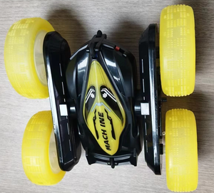 Voiture télécommandée RC de haute qualité avec roues lumineuses améliorées et bras oscillant, double télécommande, pour cascades, jouet pour enfants, pour jeu intérieur et extérieur - Product Image 1