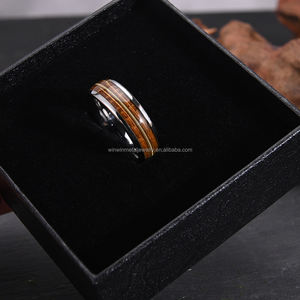 Anelli in Carburo <span class=keywords><strong>di</strong></span> Tungsteno, Fedi Nuziali, Anelli <span class=keywords><strong>di</strong></span> Fidanzamento e Anniversario con Doppio Intarsio in Legno <span class=keywords><strong>di</strong></span> Whisky e Corda <span class=keywords><strong>di</strong></span> Chitarra, Neri, alla Moda, Regalo per <span class=keywords><strong>Uomo</strong></span> - Product Image 5