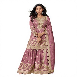 Ensemble élégant 3 pièces en satin pour femme avec broderie florale dorée, haut long à manches longues et col en V, et jupe assortie - Product Image 1