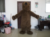 Costume de mascotte ours brun en peluche super doux pour adultes, idéal pour Halloween, clowns et thèmes de cirque, avec une excellente visibilité